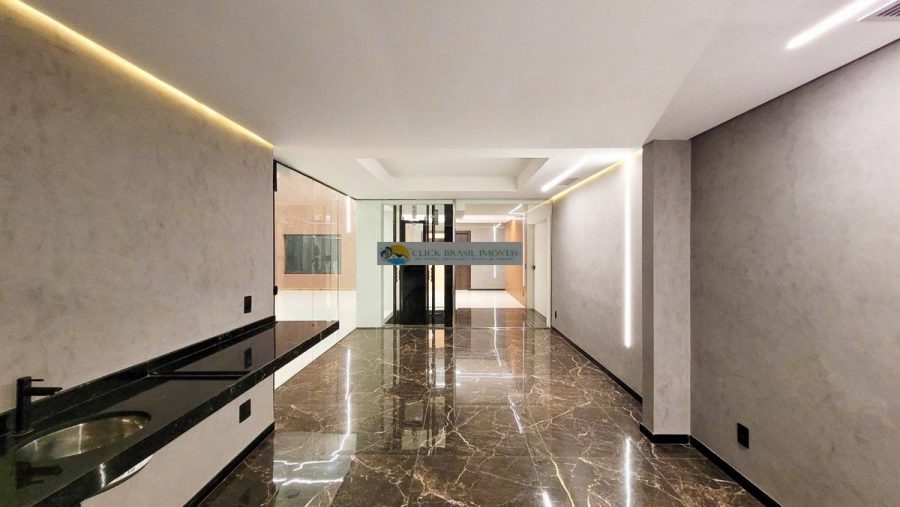 images_65a942f64491f