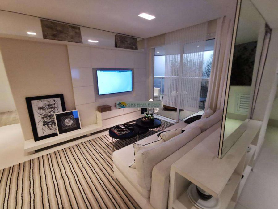 images_617738b98a9fe